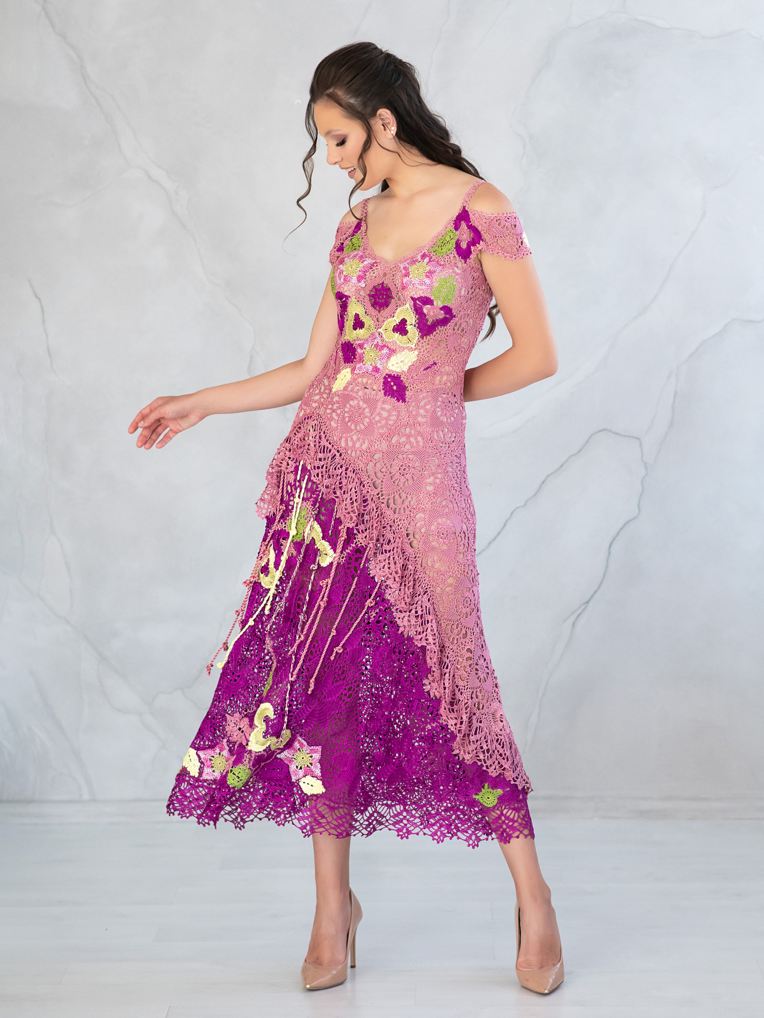 Сукня "ANGELIKA" (фуксія) - ручна робота з італійської віскози, мереживо, А-силует, розмір M - лише один екземпляр