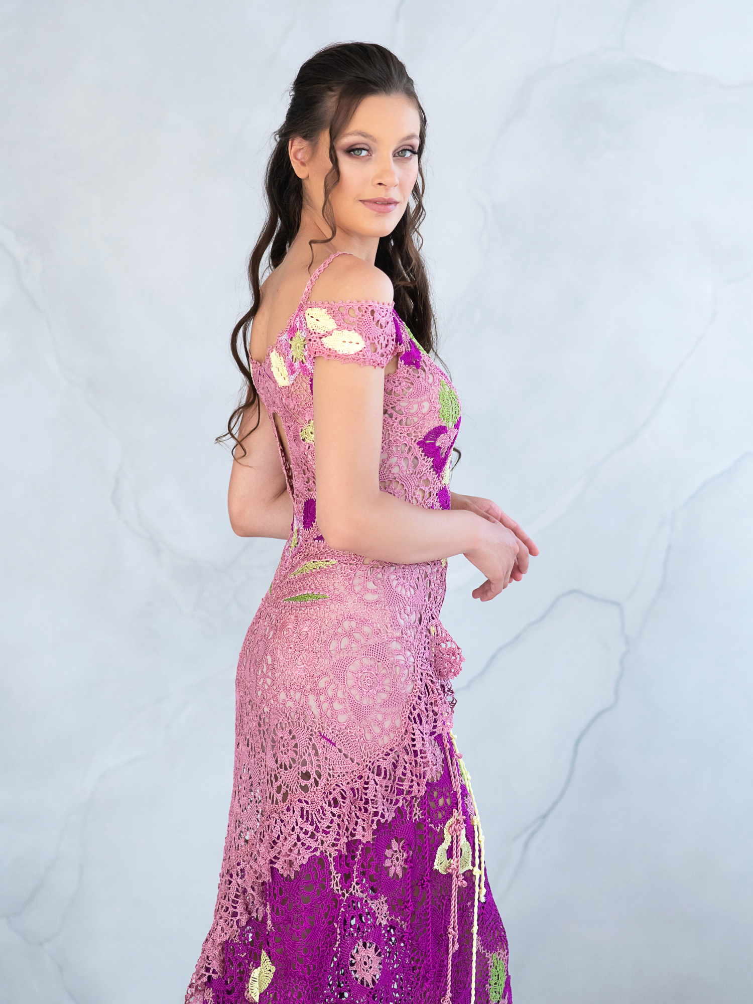 Сукня "ANGELIKA" (фуксія) - ручна робота з італійської віскози, мереживо, А-силует, розмір M - лише один екземпляр