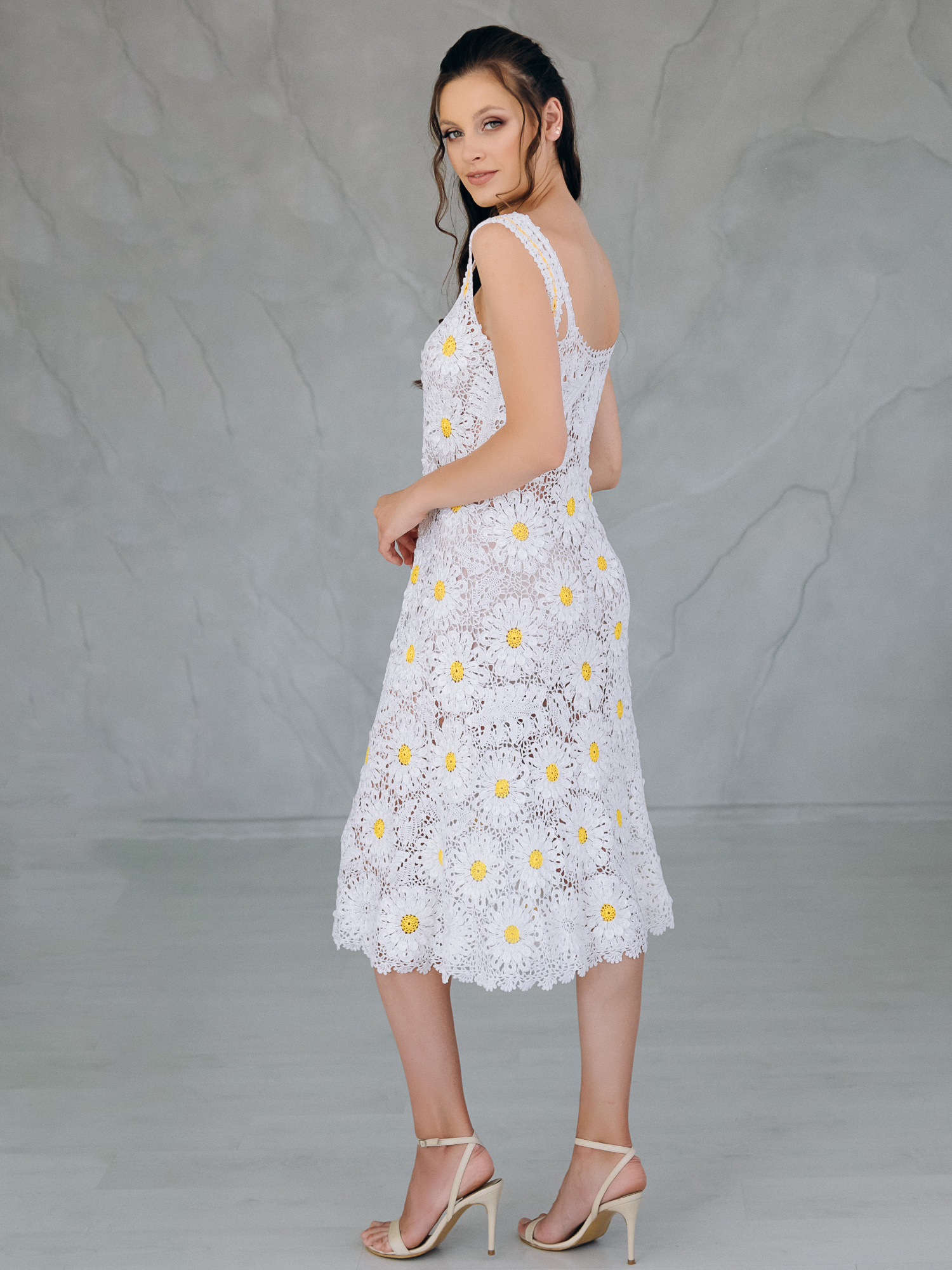 Біла в’язана сукня “DAISY” – ручна робота, розмір XL