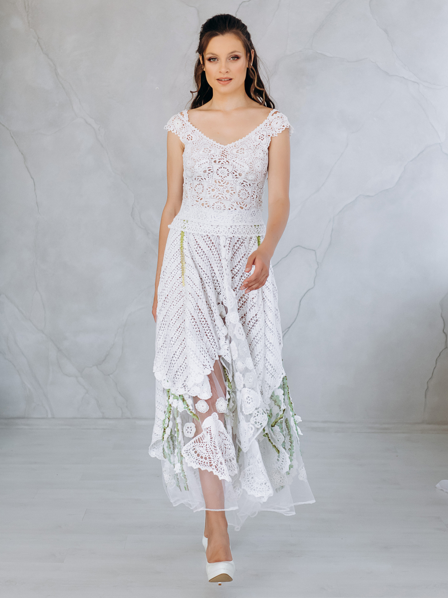 Весільна сукня “MIRABELLA” – біла в’язана сукня з тюлем та корсетом