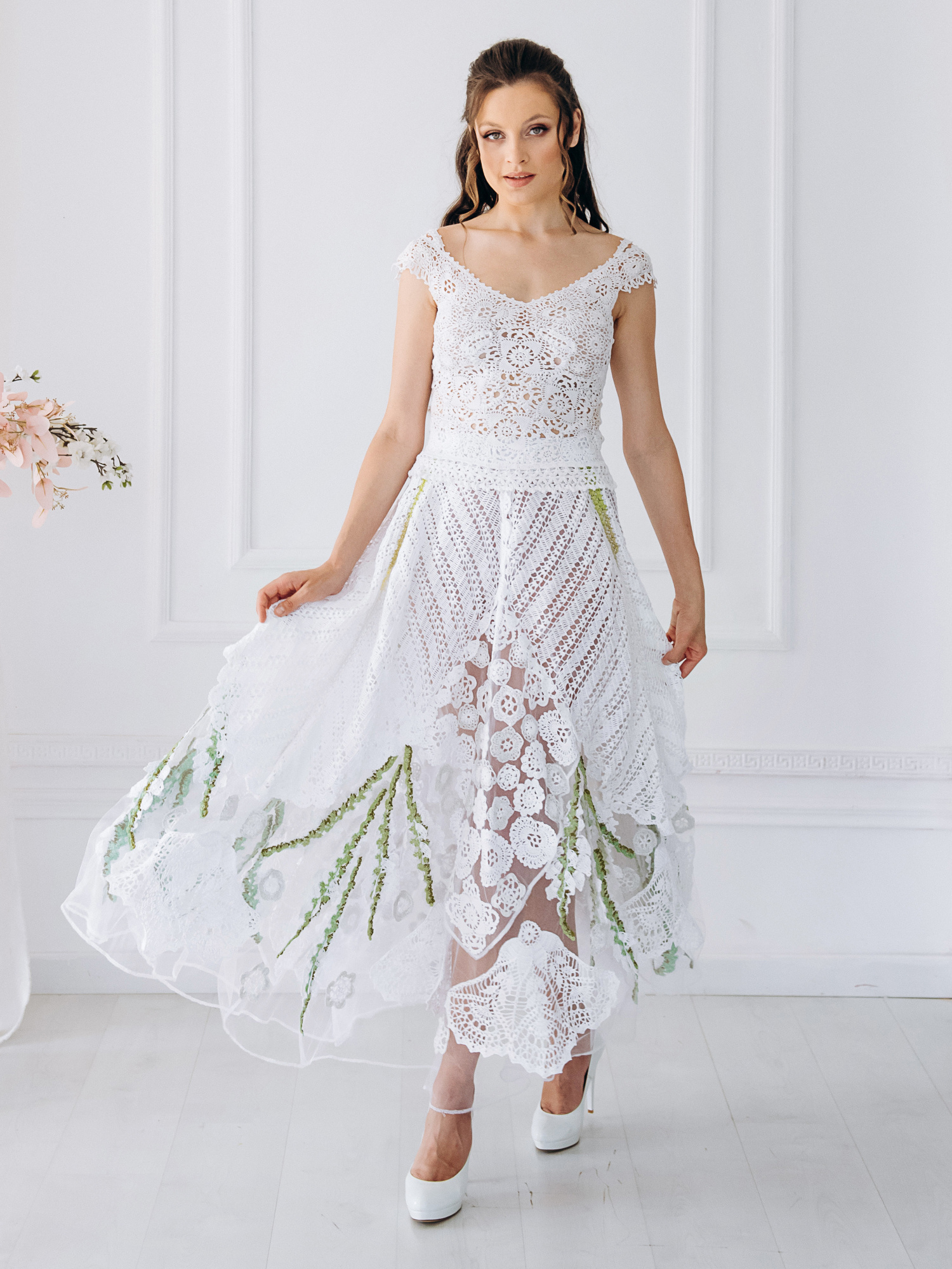 Весільна сукня “MIRABELLA” – біла в’язана сукня з тюлем та корсетом