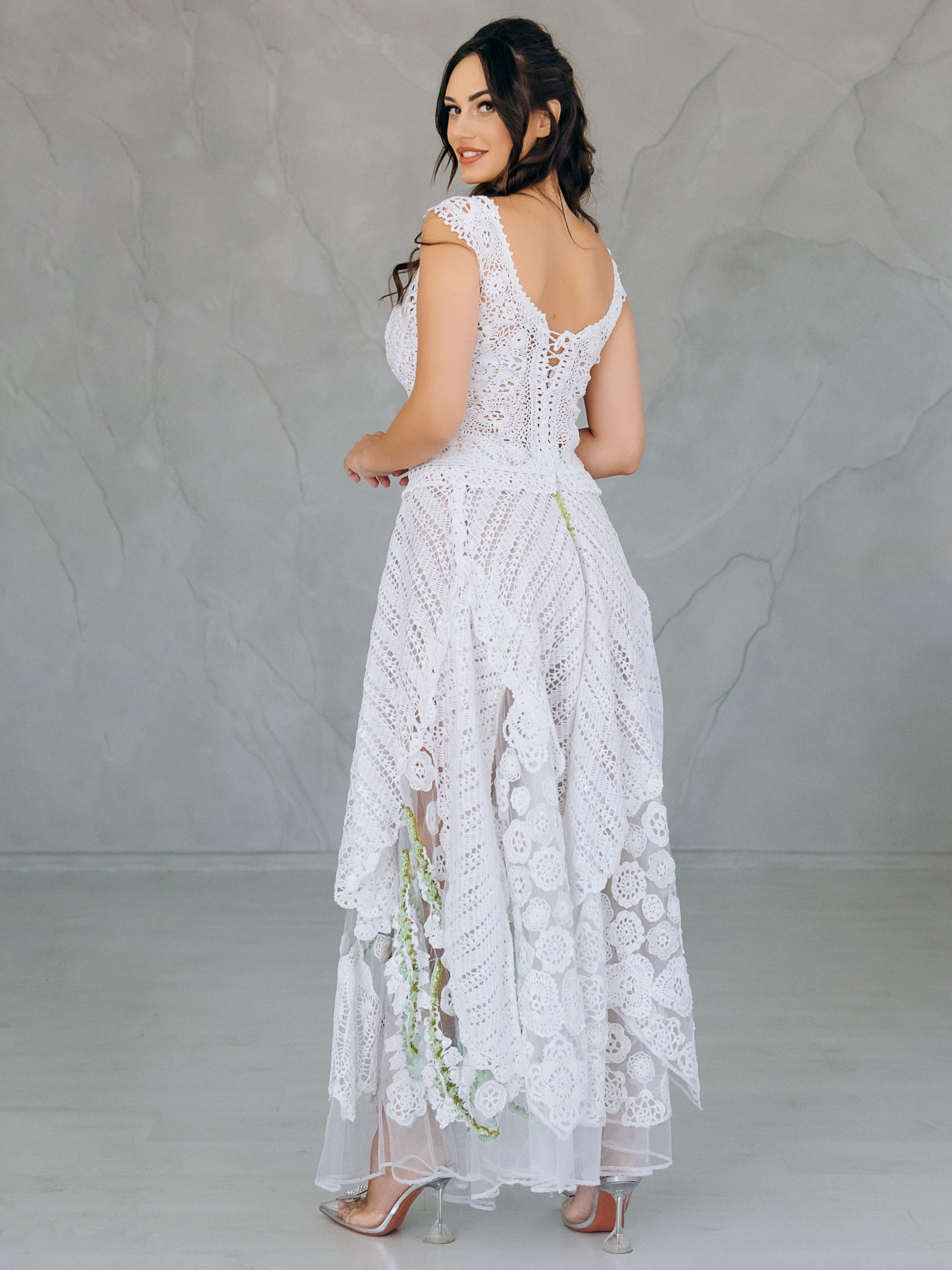 Весільна сукня “MIRABELLA” – біла в’язана сукня з тюлем та корсетом