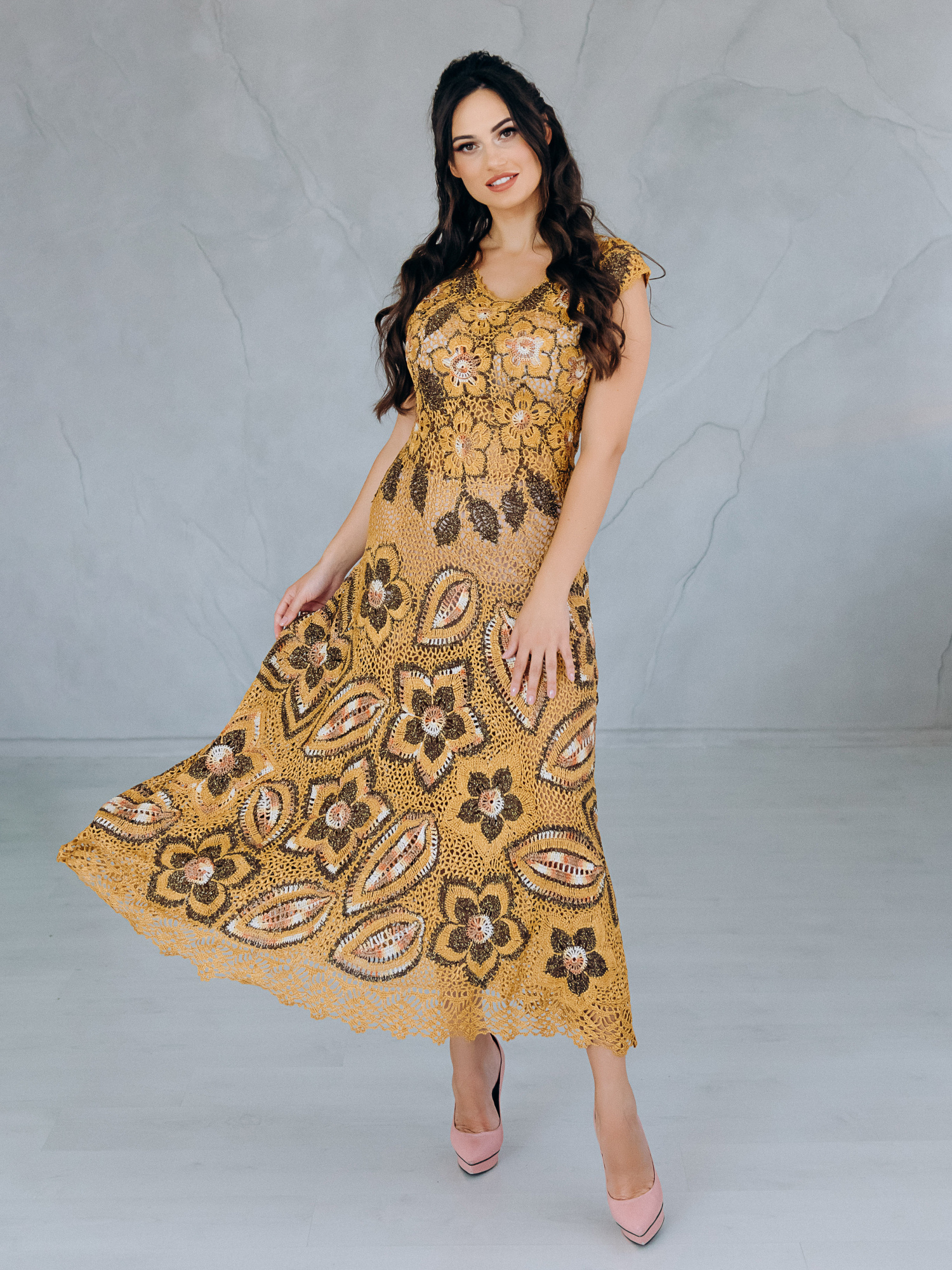 Сукня Zahara – коричнева мереживна сукня ручної роботи з віскози, розмір L/XL