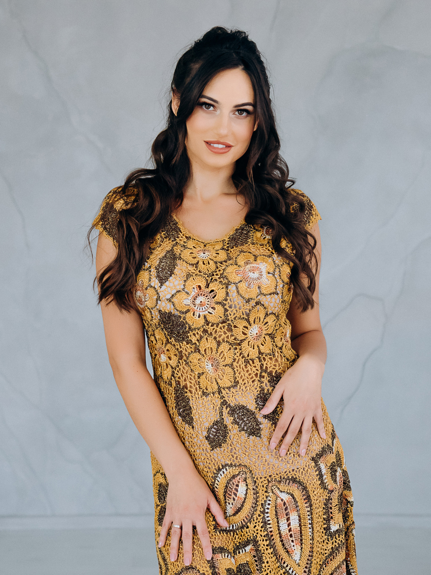 Сукня Zahara – коричнева мереживна сукня ручної роботи з віскози, розмір L/XL