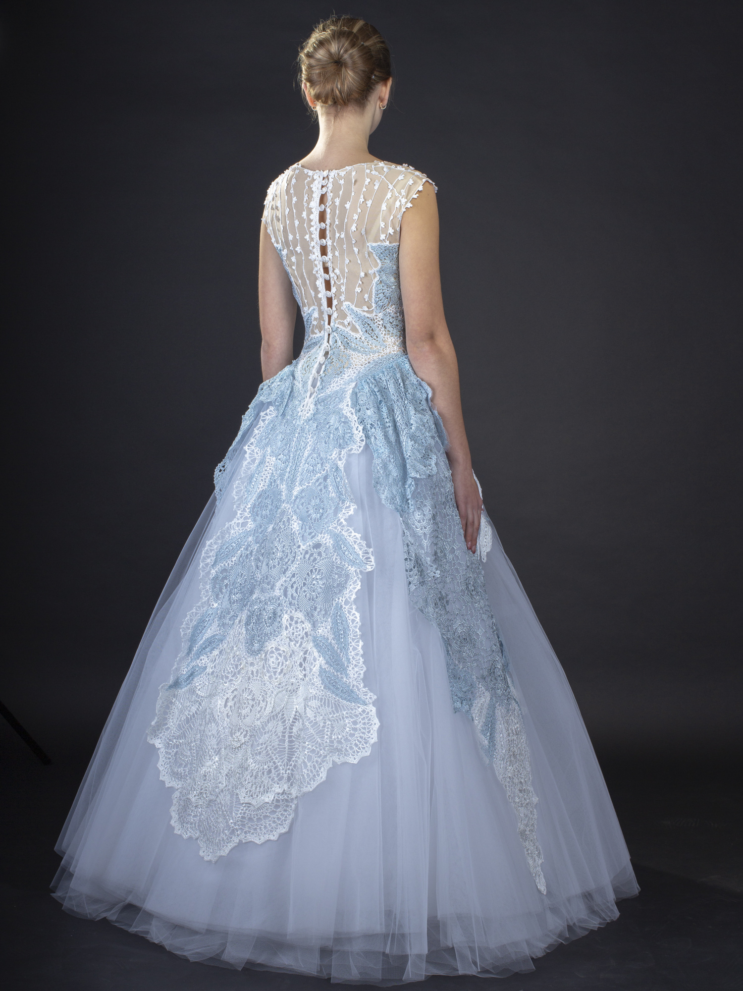 Сукня "LETICIA" – біло-голуба весільна сукня ручної роботи, розмір S