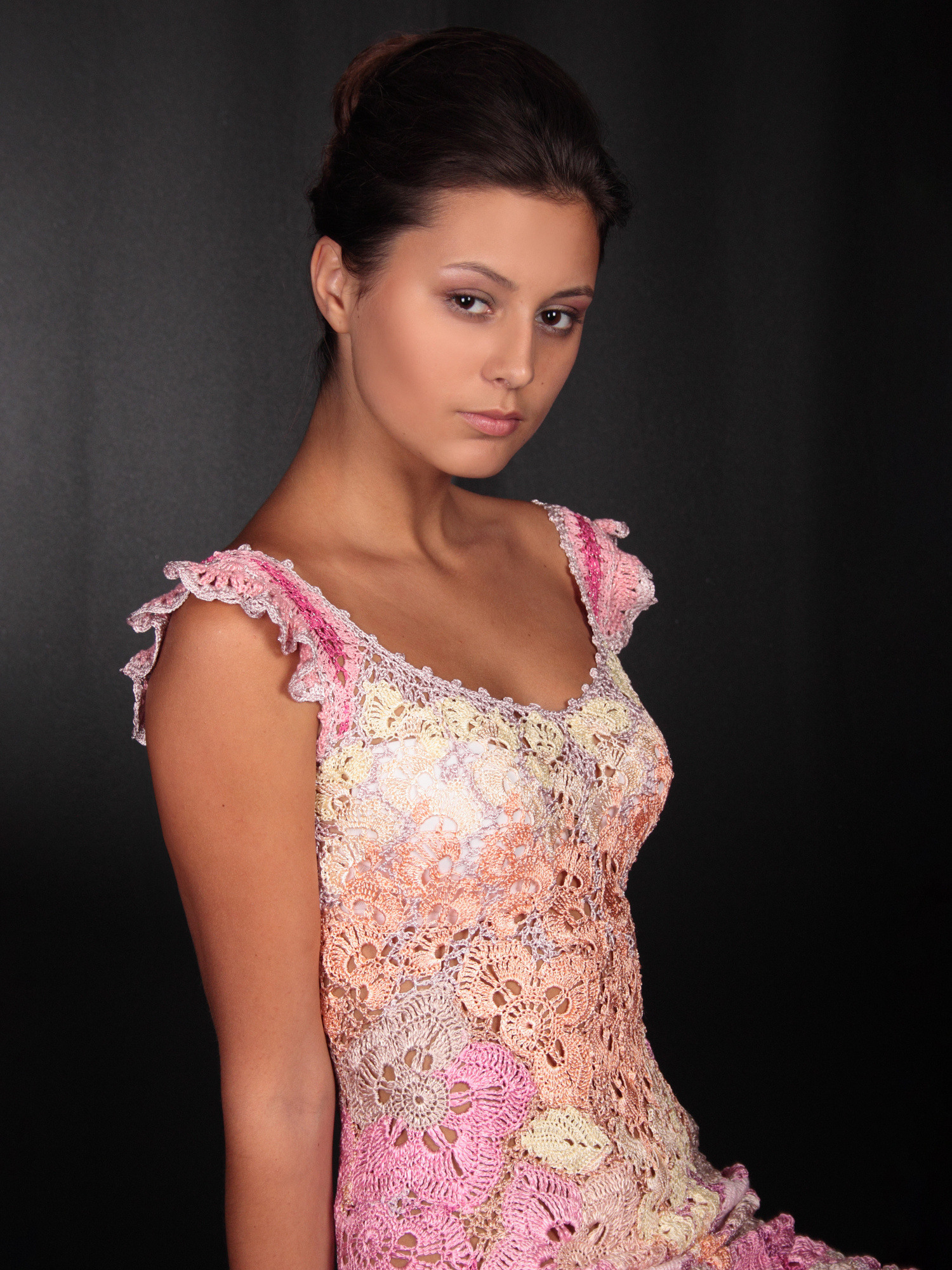 Сукня "Paris" – ручна робота, годе-силует, рожеві відтінки