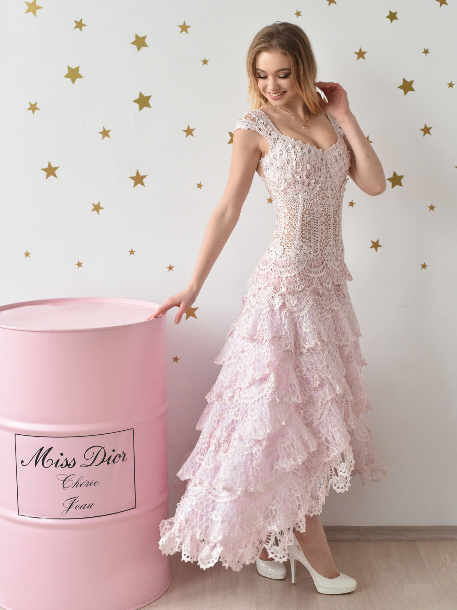 Сукня "VIVIENNE" – весільна максі сукня ручної роботи, рожевий колір