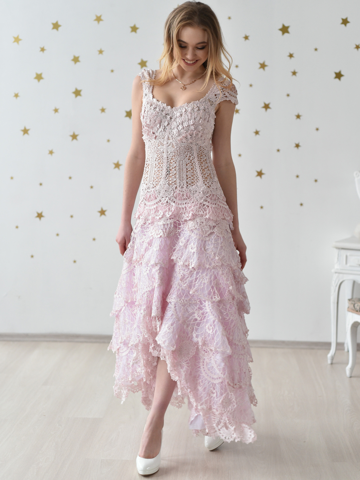 Сукня "VIVIENNE" – весільна максі сукня ручної роботи, рожевий колір