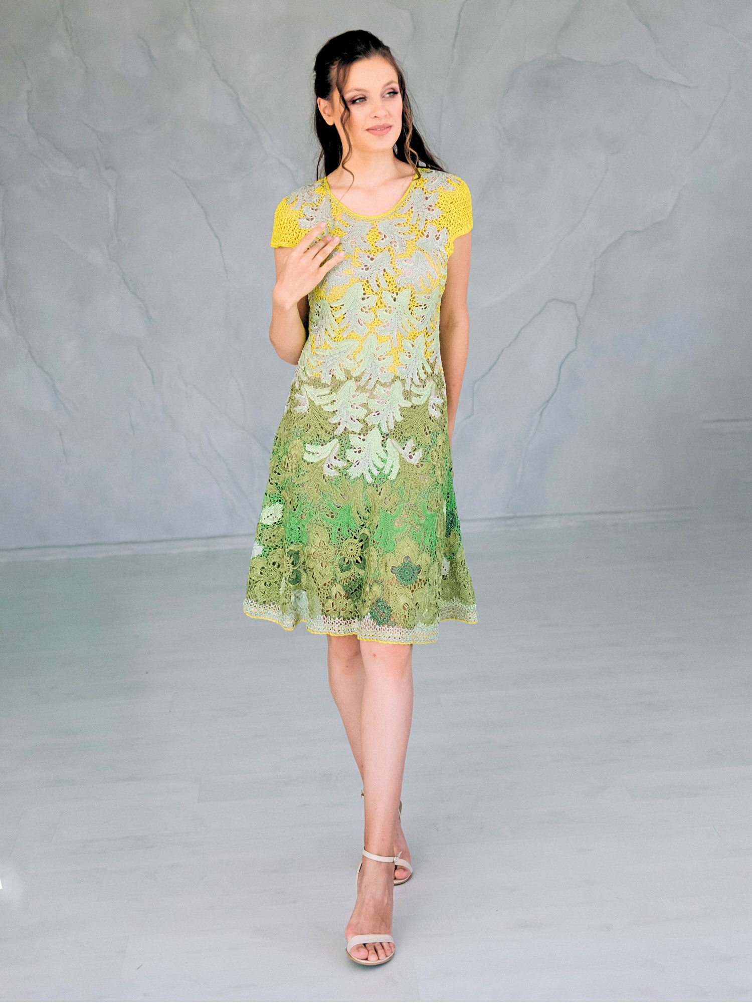 Ажурна в'язана сукня «Mavka» кольору лайм - Літня сукня ручної роботи з шовкової віскози, розмір L - Єдина у своєму роді