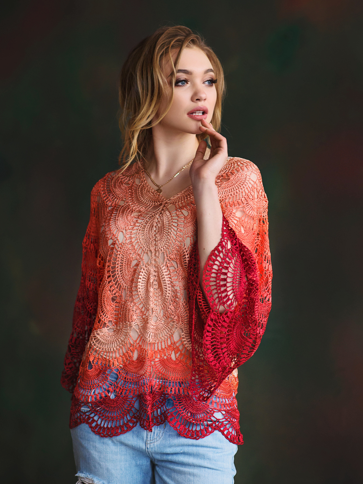 Blusa de croché “SONIA” feita à mão – Tamanho M/L